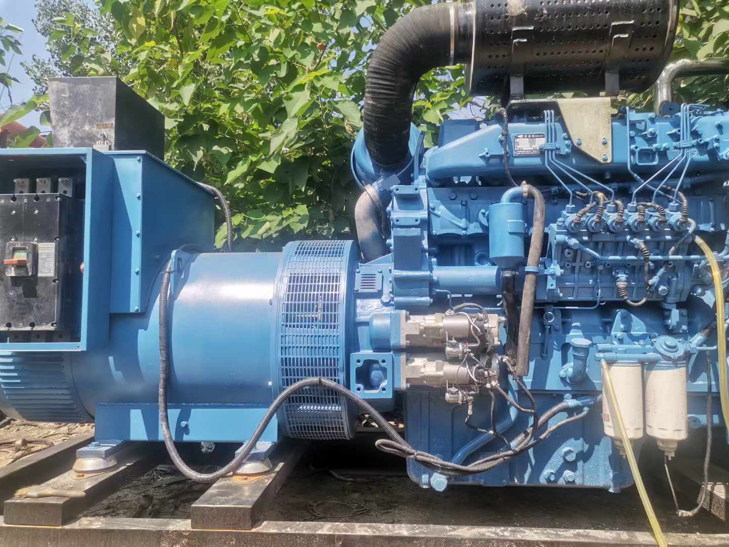 赤壁详细说明降低 800kW 柴油发电机输出电流波动的方法