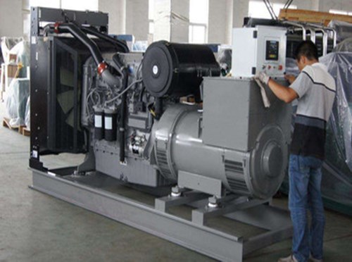 赤壁柴油发电机空气滤清器堵塞会对发电机组产生哪些影响？