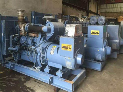 赤壁发电机组带负载降电压是什么原因照成的？